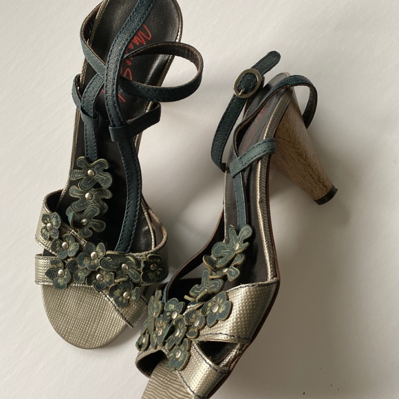 MISS SIXTY Leather Sandals 3" size 7, so sexy! - Picture 8 of 9